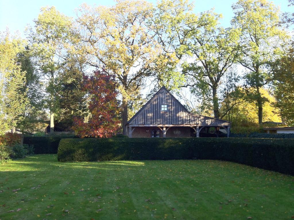 Under Oaks Hotel Westmalle ภายนอก รูปภาพ