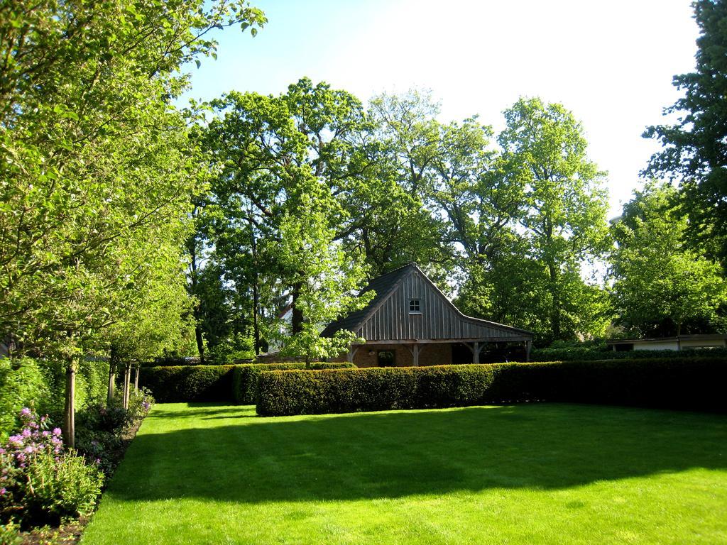 Under Oaks Hotel Westmalle ภายนอก รูปภาพ