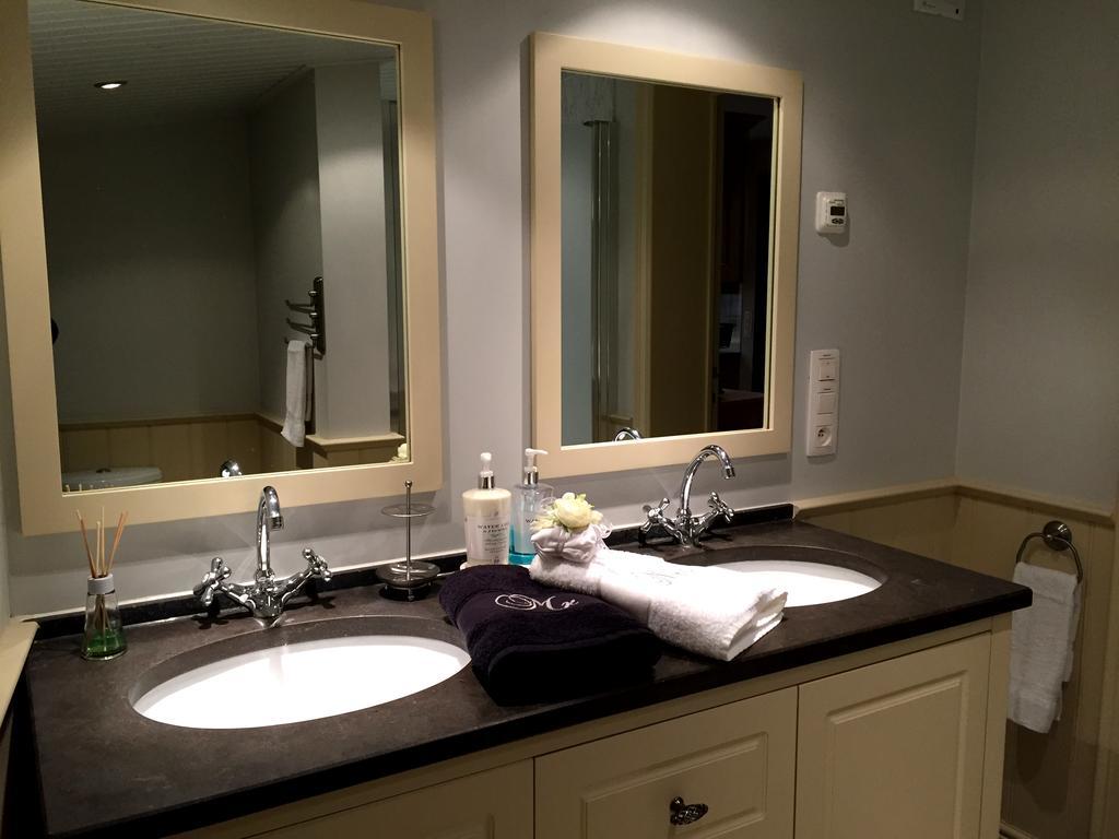 Under Oaks Hotel Westmalle ภายนอก รูปภาพ