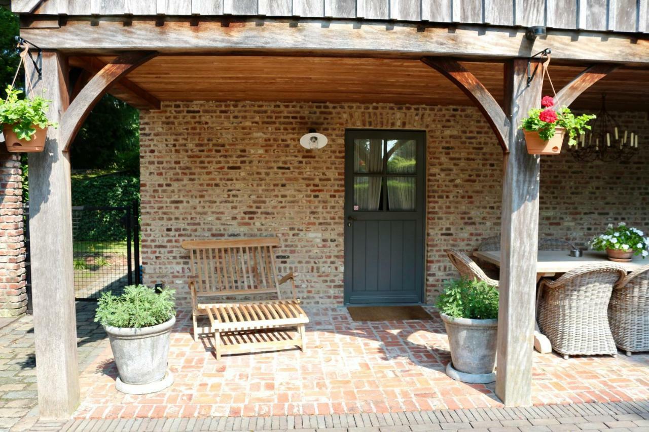 Under Oaks Hotel Westmalle ภายนอก รูปภาพ